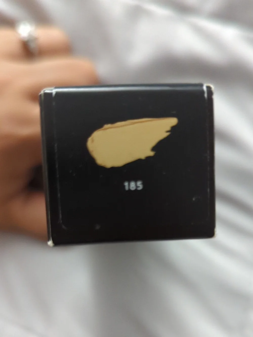 Fenty Beauty Soft'LIT Longwear Foundation  185
